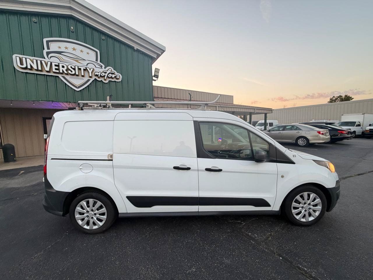 Used 2017 Ford Transit Connect XL FWD image 2