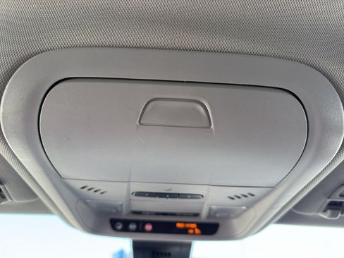 Used 2020 Chevrolet Equinox LT AWD/4WD image 23