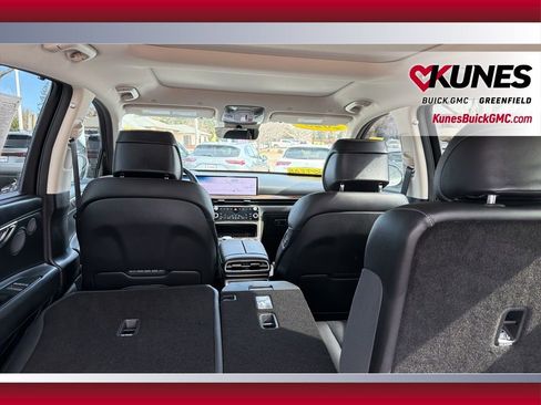 Used 2025 Genesis GV80 2.5T Prestige image 50