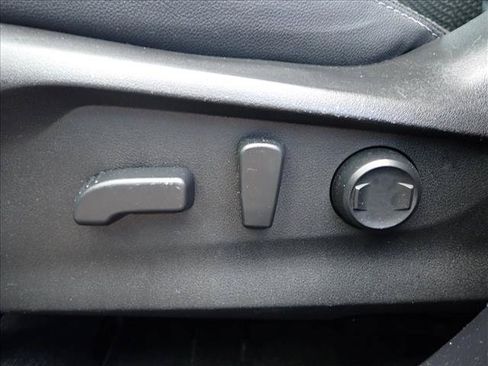 Used 2020 Subaru Forester Premium AWD/4WD image 12
