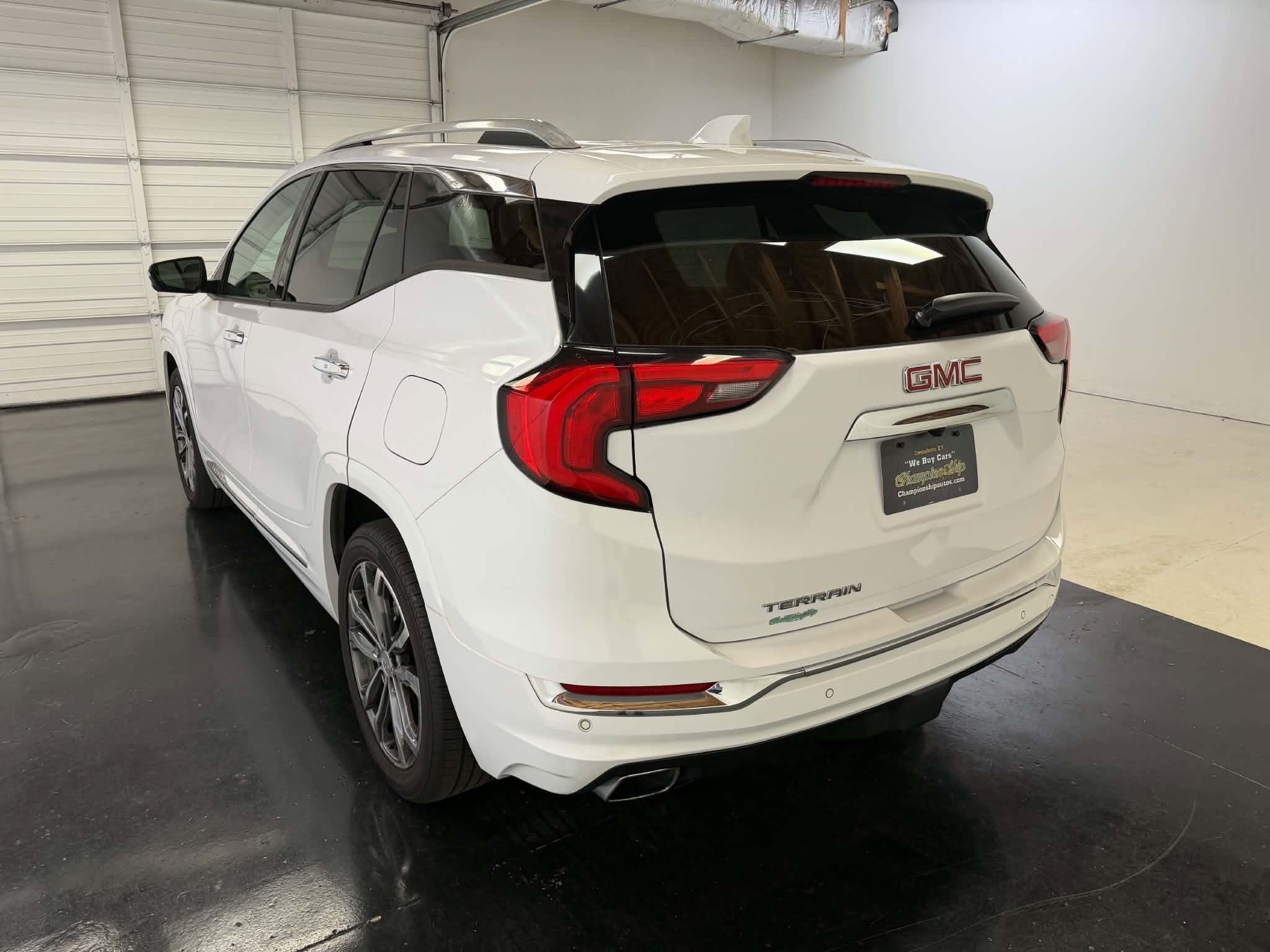 Used 2018 GMC Terrain Denali w/ Advanced Safety Package FWD image 20