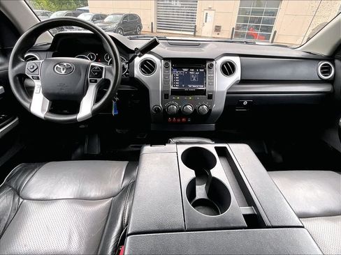 Used 2017 Toyota Tundra SR5 AWD/4WD image 21