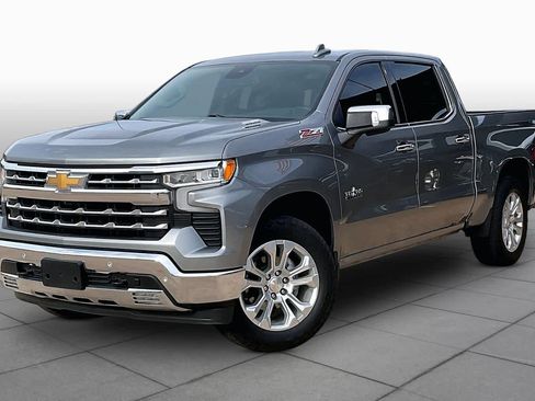 Used 2024 Chevrolet Silverado 1500 LTZ AWD/4WD image 3