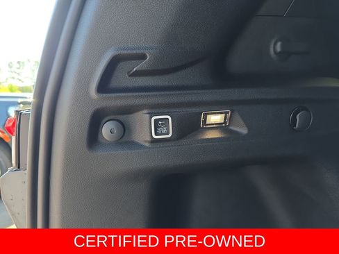 Used 2025 Jeep Grand Cherokee L Altitude AWD/4WD image 15