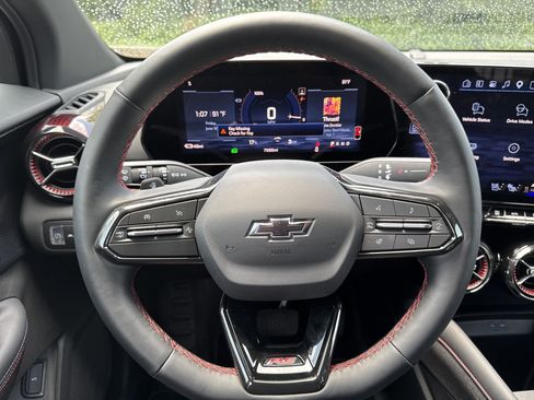 Used 2026 Chevrolet Blazer EV RS FWD image 12