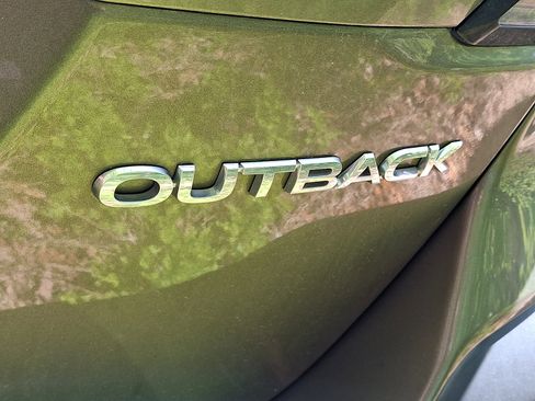 Used 2023 Subaru Outback Limited AWD/4WD image 5