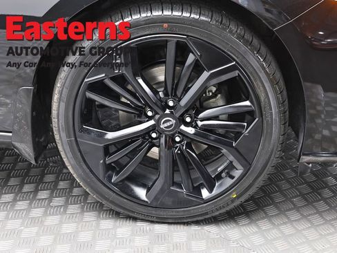 Used 2023 Nissan Altima 2.5 SR w/ SR Premium Package FWD image 31
