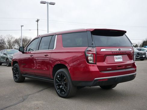 Used 2023 Chevrolet Suburban Premier AWD/4WD image 8