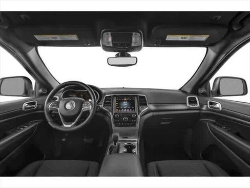 Used 2020 Jeep Grand Cherokee Altitude RWD image 5
