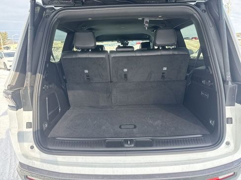 New 2026 Jeep Grand Wagoneer Limited image 25