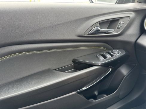 New 2025 Chevrolet Trax LT w/ Driver Confidence Package image 27