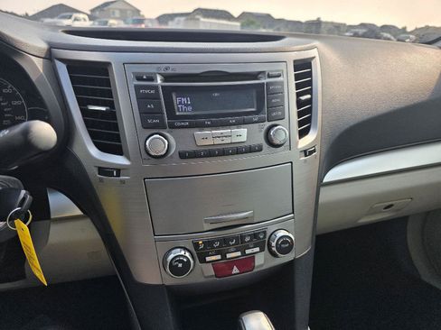Used 2013 Subaru Legacy 2.5i Premium AWD/4WD image 14