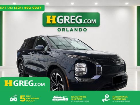 Used 2023 Mitsubishi Outlander SE FWD image 1
