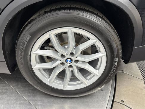Used 2021 BMW X5 xDrive45e w/ Premium Package image 27