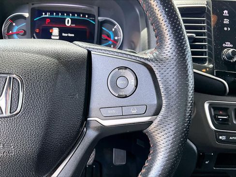 Used 2022 Honda Pilot TrailSport image 25