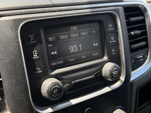 Used 2018 RAM 1500 Classic SLT RWD image 15