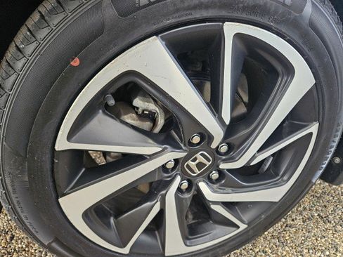 Used 2023 Honda HR-V LX image 29