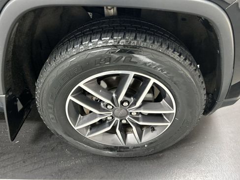 Used 2019 Jeep Grand Cherokee Limited image 8