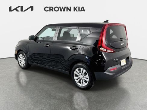 Certified 2022 Kia Soul LX FWD image 7