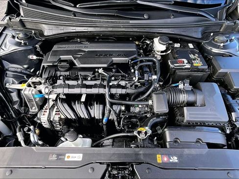 Used 2025 Hyundai Elantra Sport image 10