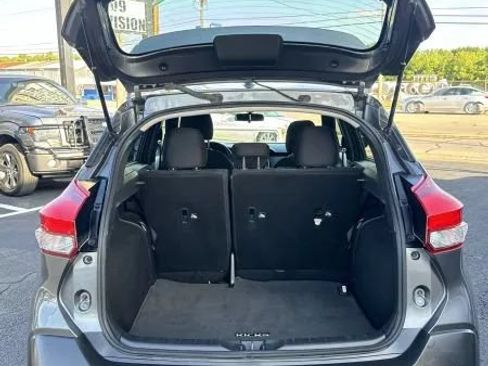 Used 2020 Nissan Kicks SR FWD image 13