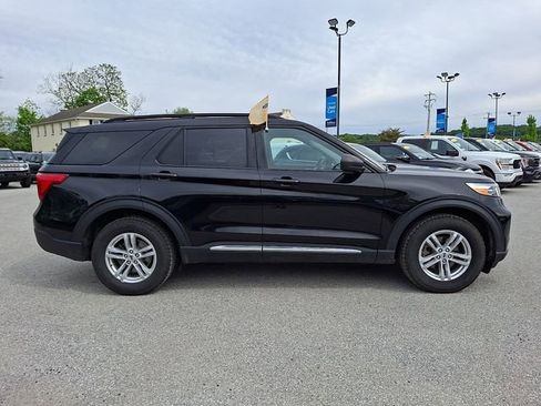 Certified 2023 Ford Explorer XLT AWD/4WD image 16