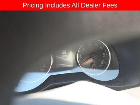 Used 2020 Toyota RAV4 LE AWD/4WD image 2