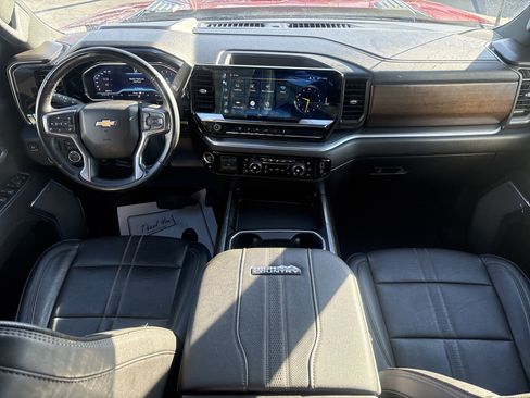 Used 2024 Chevrolet Silverado 3500 High Country w/ High Country Premium Package image 17