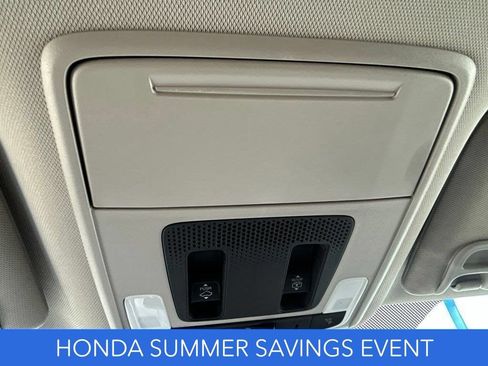 Used 2025 Honda Pilot Touring image 29