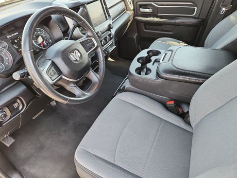 Used 2024 RAM 2500 Big Horn AWD/4WD image 9