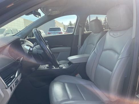 Used 2019 Cadillac XT4 Premium Luxury w/ Technology Package image 8