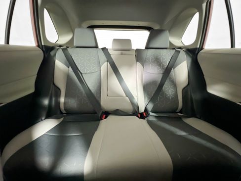 Used 2025 Toyota RAV4 XLE w/ Convenience Package FWD image 32