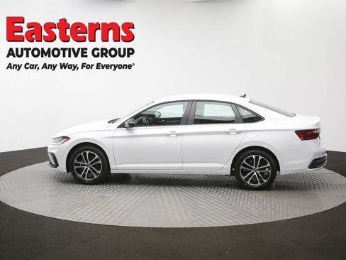 Used 2025 Volkswagen Jetta Sport FWD image 59