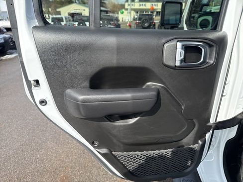 Certified 2024 Jeep Wrangler Sport S image 22