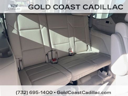 Used 2024 Cadillac Escalade Premium Luxury Platinum image 14
