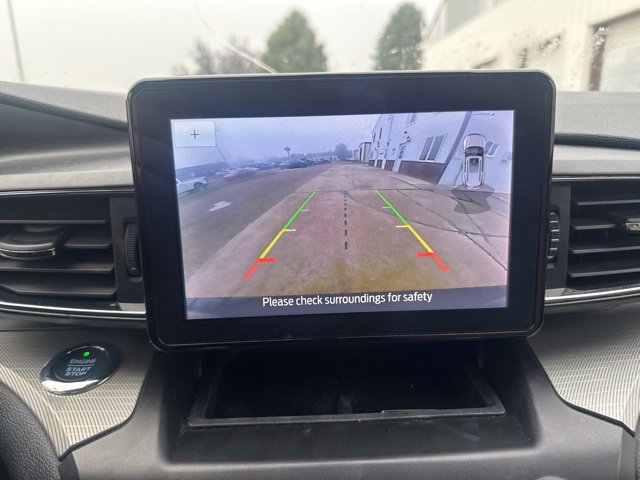 Used 2020 Ford Explorer XLT w/ Equipment Group 202A AWD/4WD image 16
