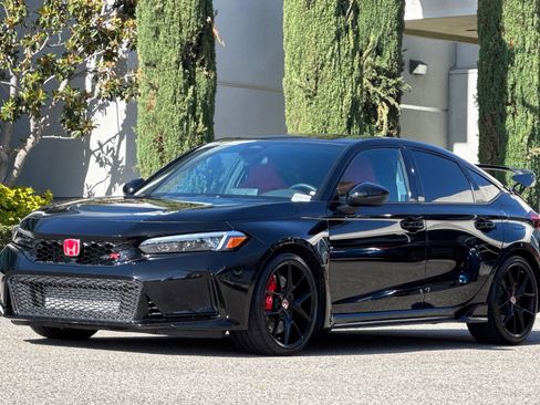 Used 2024 Honda Civic Type R image 8