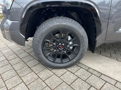 New 2026 Toyota Tundra Platinum image 10