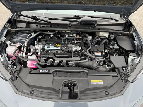 Used 2025 Toyota Prius LE image 30