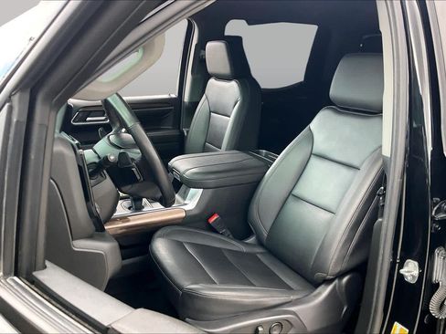 Used 2023 Chevrolet Silverado 1500 RST AWD/4WD image 9