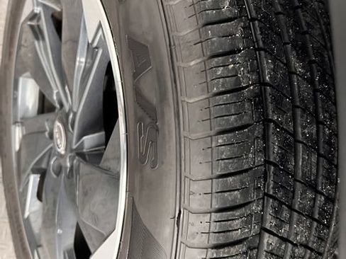 Used 2025 Nissan Rogue SV AWD/4WD image 18