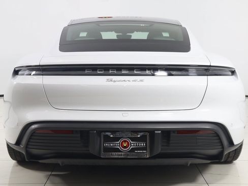 Used 2020 Porsche Taycan 4S image 59
