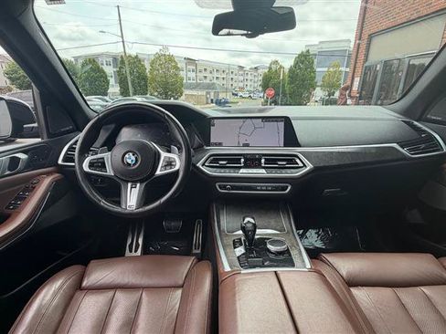 Used 2019 BMW X5 xDrive50i w/ M Sport Package AWD/4WD image 29