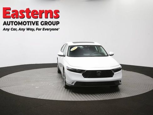 Used 2023 Honda Accord EX image 54