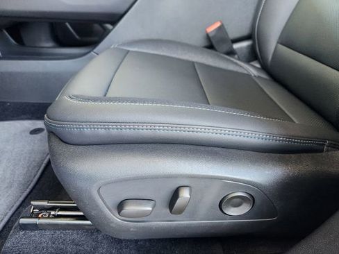 New 2026 Chevrolet Equinox EV LT image 55