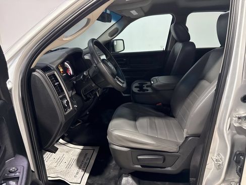 Used 2018 RAM 1500 Tradesman RWD image 16