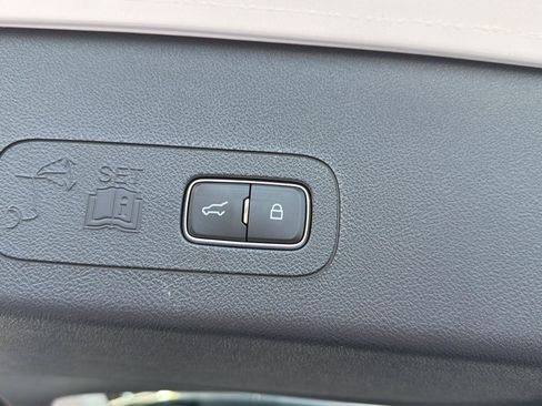 Used 2026 Lincoln Aviator AWD image 39