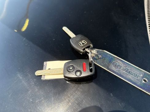 Used 2012 Honda CR-V LX image 35