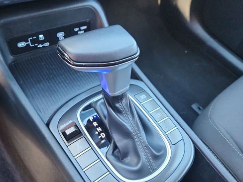 Used 2024 Hyundai Kona SEL image 23