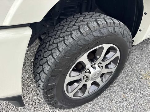 Used 2023 RAM 2500 Limited AWD/4WD image 37